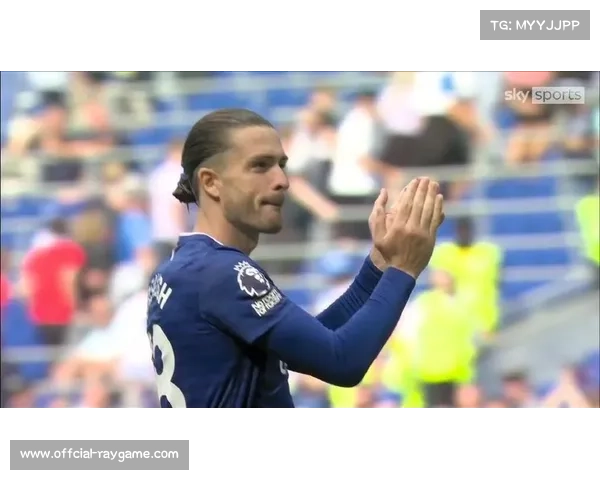 埃弗顿客场胜布莱顿，长传推进克制控球体系